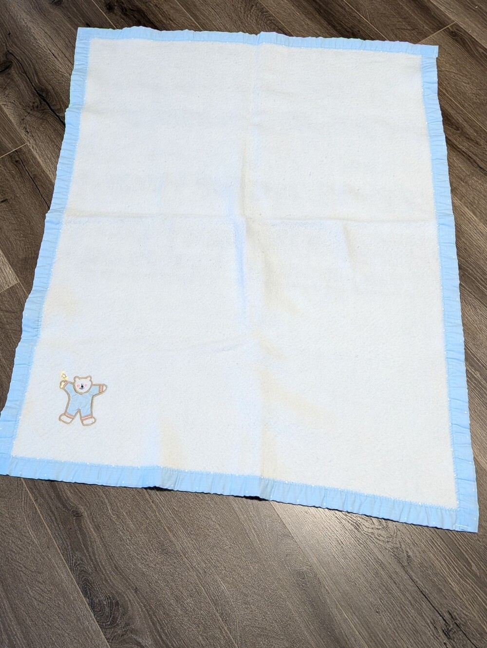 White Baby Blanket with Light Blue Ruffle and Bear Embroidery. Acrylic. GUC